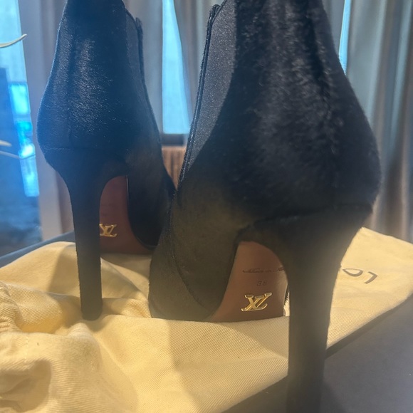 Louis Vuitton stiletto boots size 38 - Picture 8 of 11